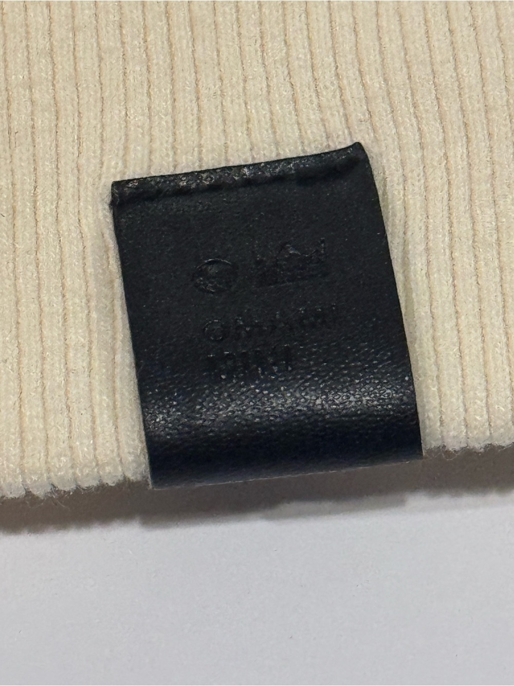 Omamimini Cream and Black Logo Knit Top - Picture 4 of 7